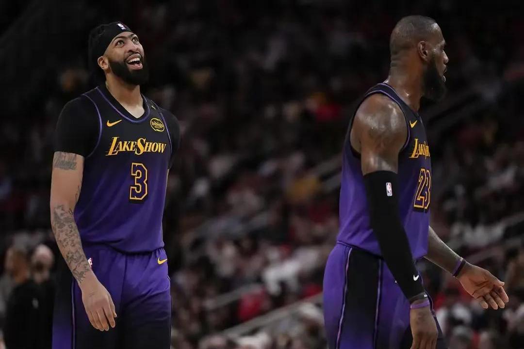 开云体育平台登录-关于加拿大队不断突破！，蒂姆连续十五场比赛得分超过出色防守上演精彩一战的信息